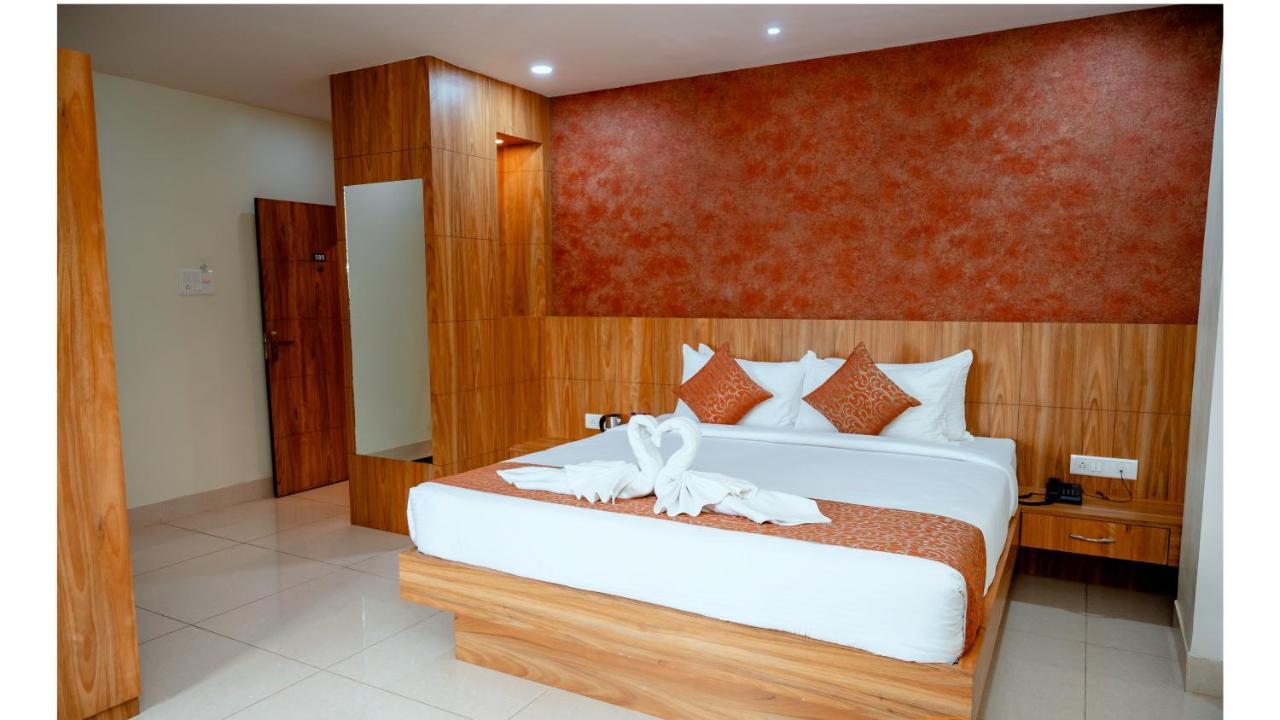 Hotel Dc Star Tarapith Ngoại thất bức ảnh