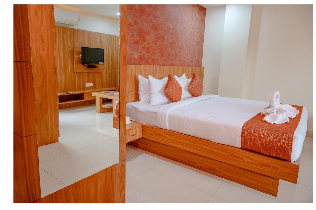 Hotel Dc Star Tarapith Ngoại thất bức ảnh