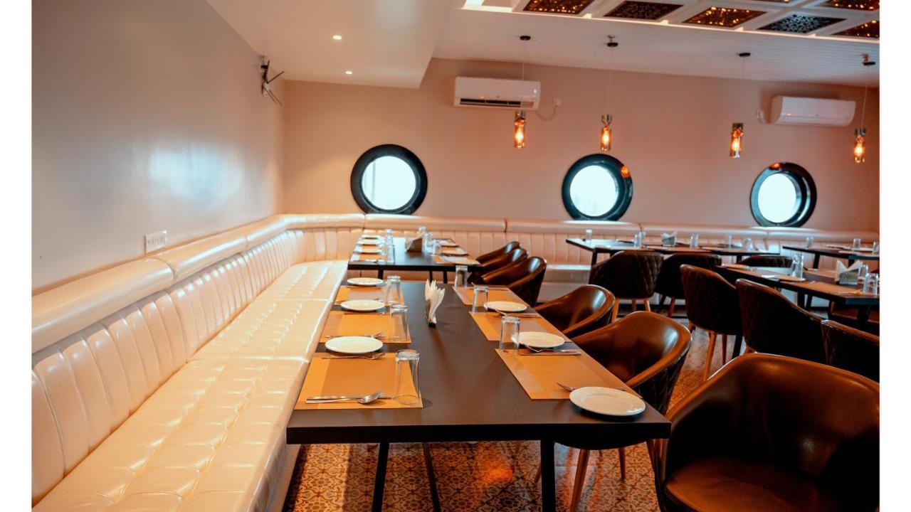 Hotel Dc Star Tarapith Ngoại thất bức ảnh
