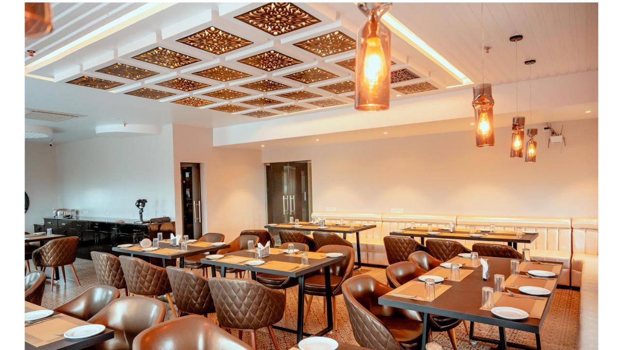 Hotel Dc Star Tarapith Ngoại thất bức ảnh