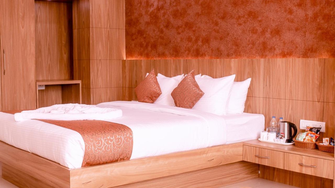 Hotel Dc Star Tarapith Ngoại thất bức ảnh